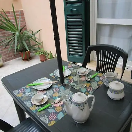 Apartment Il Piccolo Eden - Private Garden *