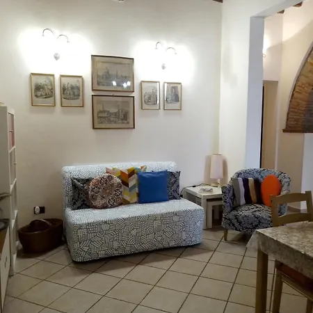 Apartment Il Piccolo Eden - Private Garden Livorno