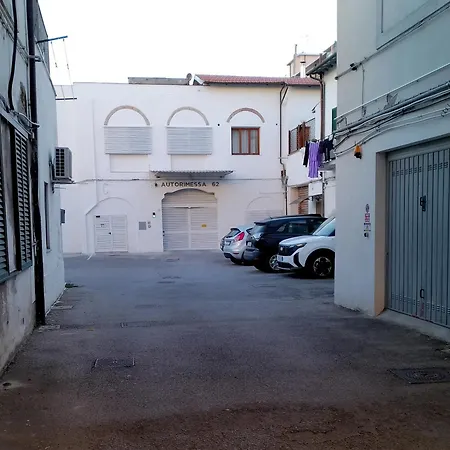 Il Piccolo Eden - Private Garden Apartment Livorno