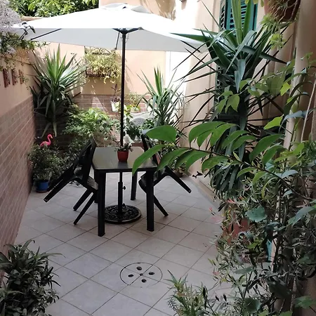 Apartment Il Piccolo Eden - Private Garden Livorno