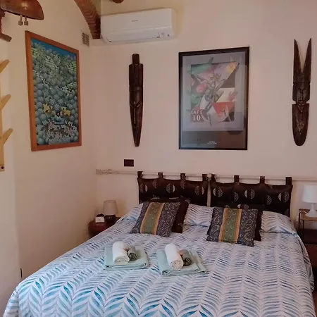 Apartment Il Piccolo Eden - Private Garden Livorno